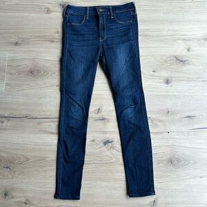 New condition Hollister jeans